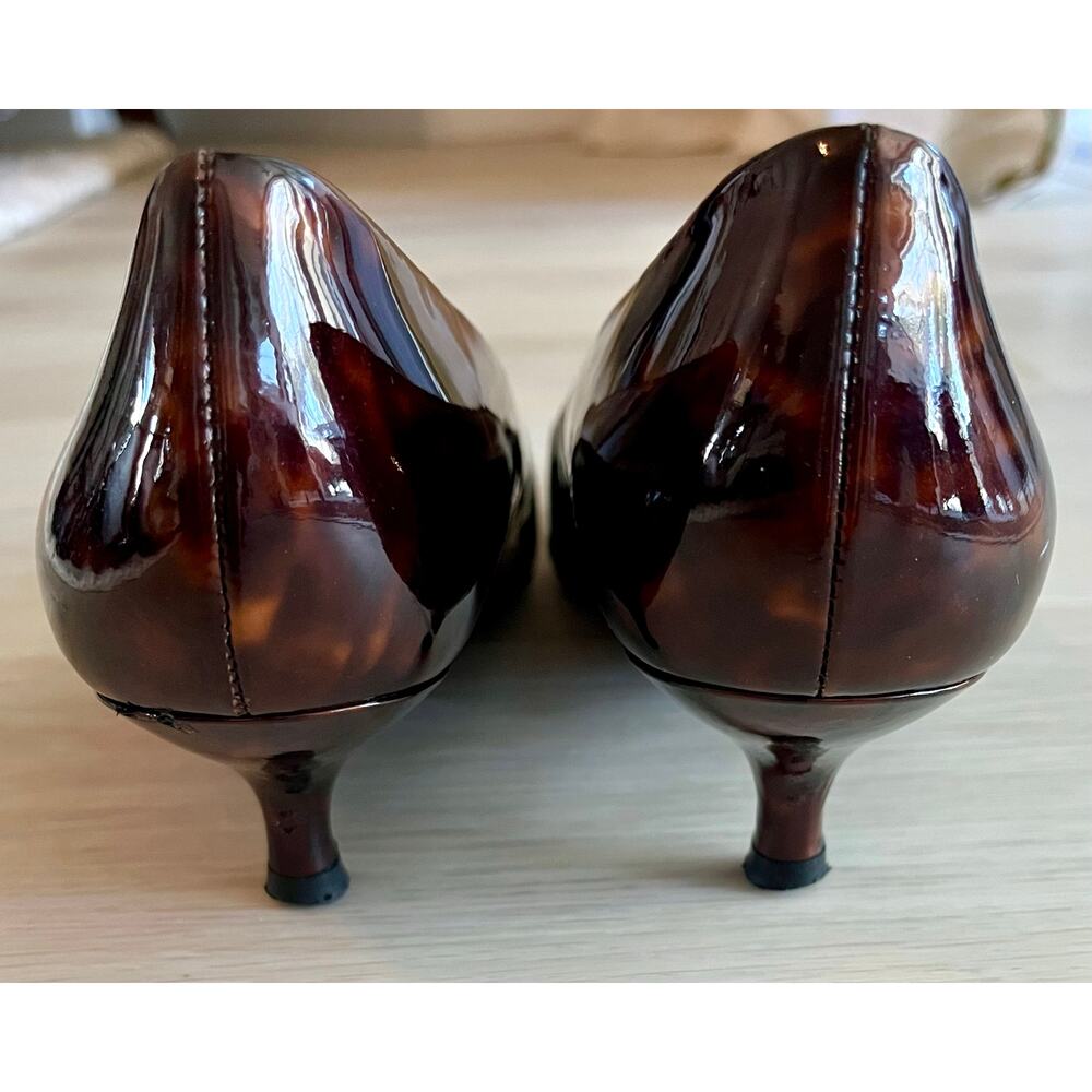 Stuart Weitzman Tortoiseshell Patent Leather Pointed-Toe Kitten Heels - Picture 4 of 11
